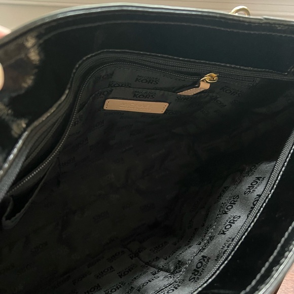 Michael Kors Signature Black Bag - Picture 3 of 3